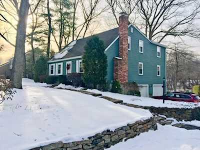 44 Davis Farm Rd Ashland, MA 01721