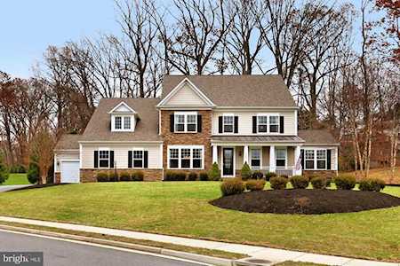 1303 Scotts Run Rd Mclean, VA 22102