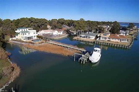 2765 Broad Bay Rd Virginia Beach, VA 23451