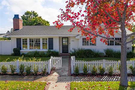 454 Lenwood Circle Costa Mesa, CA 92627