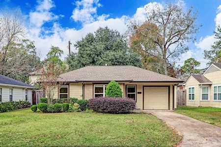 1570 Cheshire Ln Houston, TX 77018