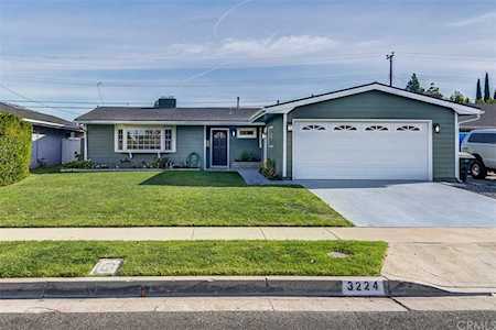 3224 Dakota Avenue Costa Mesa, CA 92626