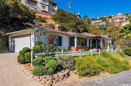 757 Cavanagh Road Glendale, CA 91207