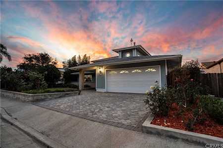 421 Calle Robles San Clemente, CA 92672