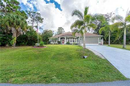 1648 Dinsmore Street North Port, FL 34288