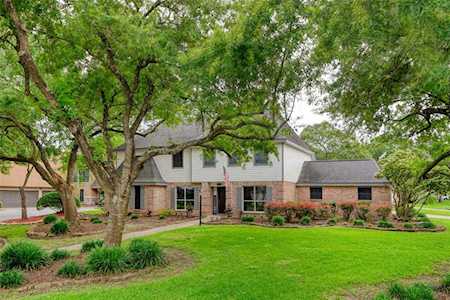 8322 Amber Cove Dr Humble, TX 77346