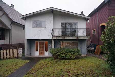 834 W 18th Avenue Vancouver, BC V5Z 1W3