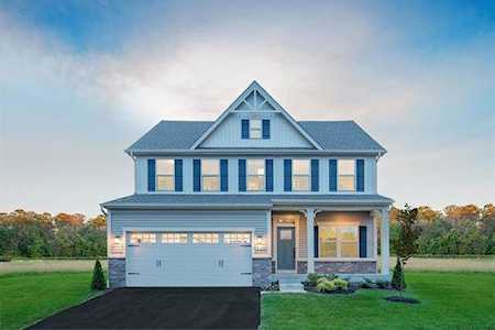 2382 Mayfield Dr Montgomery, IL 60538