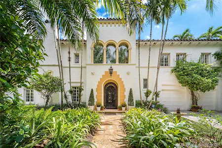 840 Coral Way Coral Gables, FL 33134