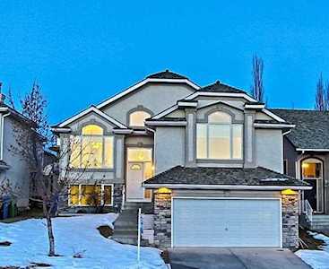 3259 Signal Hill Drive SW Calgary, AB T3H 3T7
