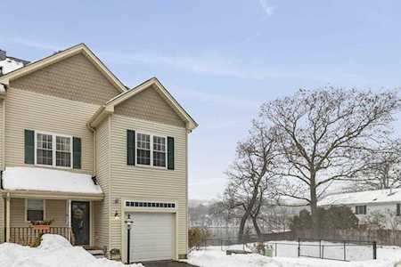67 N Quinsigamond Ave #15 Shrewsbury, MA 01545