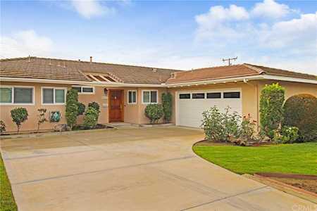 9372 Canfield Drive La Habra, CA 90631