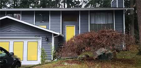 6212 189th Av Ct E Lake Tapps, WA 98391