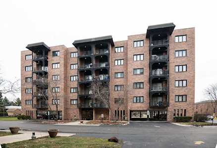 9331 Landings Ln #505 Des Plaines, IL 60016