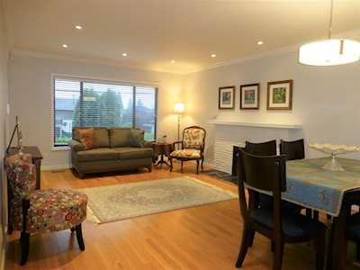 722 E 17th Street North Vancouver, BC V7L 2W8