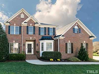 2716 Crystal Oaks Lane Raleigh, NC 27614