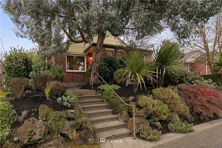 8331 24th Ave NW Seattle, WA 98117