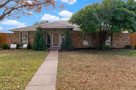 808 Simon Drive Plano, TX 75025