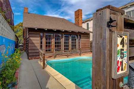 451 Longfellow Avenue Hermosa Beach, CA 90254