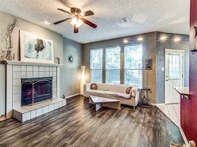 6705 Ashglen Place Plano, TX 75023