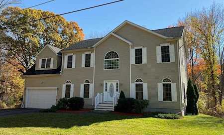 56 High Street Ext Westborough, MA 01581
