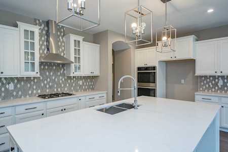 15712 Shadowalk Dr Louisville, KY 40245
