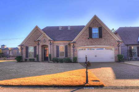 8525 Woodland Rose Cir Cordova, TN 38016