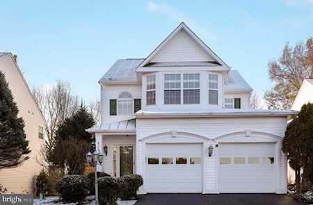 8175 Landfall Ct Gainesville, VA 20155