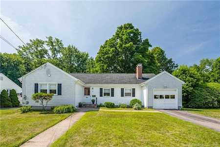7 Duffield Drive West Hartford, CT 06107