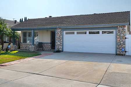 1211 N Mosswood Drive Anaheim Hills, CA 92807