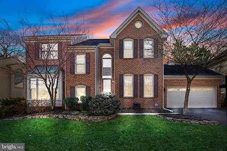 14205 Rock Canyon Dr Centreville, VA 20121