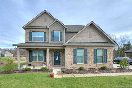 1229 New River Dr Concord, NC 28025