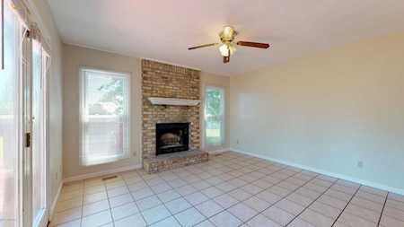 195 E Emerald Cir Mt Washington, KY 40047