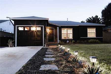 207 N Wanda Drive Fullerton, CA 92833