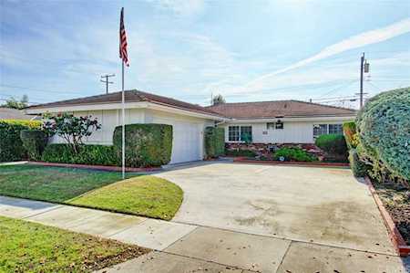 6162 Lenore Avenue Garden Grove, CA 92845