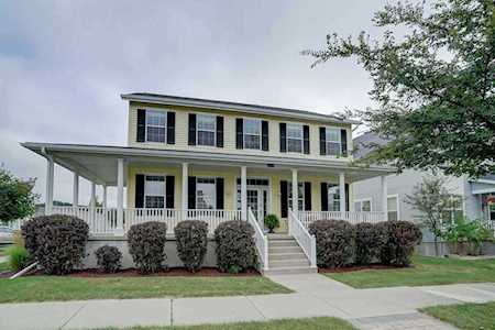 3284 Pleasant St Sun Prairie, WI 53590