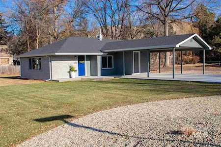 4782 W Castlebar Dr Boise, ID 83703