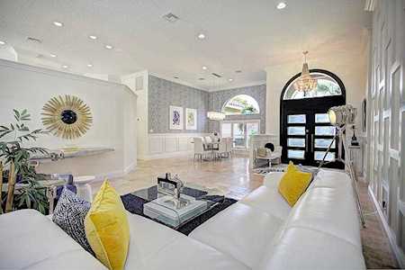32 Cayman Place Palm Beach Gardens, FL 33418