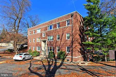 1301 Ode St #110 Arlington, VA 22209