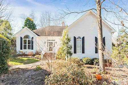 805 Sweetwood Trace Court Holly Springs, NC 27540