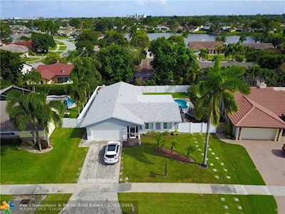1332 SW 28th Ave Deerfield Beach, FL 33442