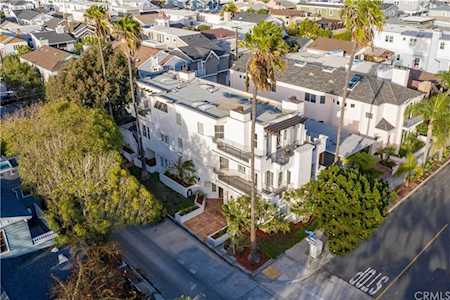 200 Ingleside Drive Manhattan Beach, CA 90266