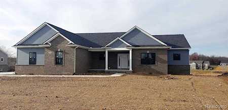 5765 Jada Dr Highland Twp, MI 48356