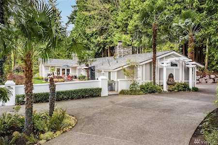 2471 109th Place NE Bellevue, WA 98004
