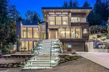 105 Bonnymuir Dr, Drive West Vancouver, BC V7S 1L4