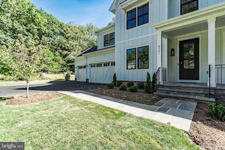 8302 Robey Ave Annandale, VA 22003