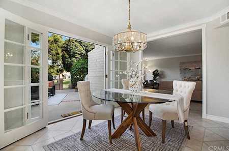 77 Acacia Tree Irvine, CA 92612