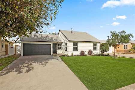 1225 E Oak Street Anaheim, CA 92805