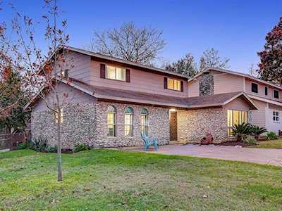 3201 Catalina Dr Austin, TX 78741