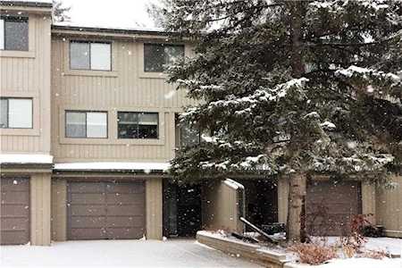 10401 19 Street SW #39 Calgary, AB T2W 3E7
